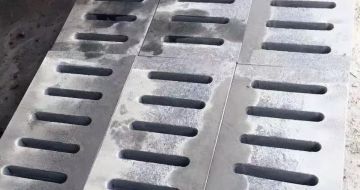 南京 芝麻灰石材沟盖板