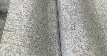 南京芙蓉白S型拉丝面路沿石
