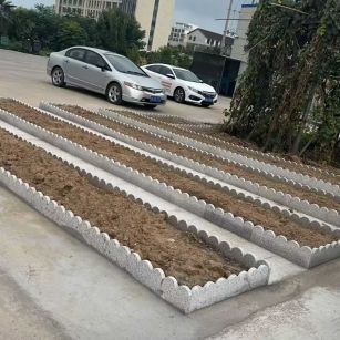 南京 花边石、花围石、花园石安装效果