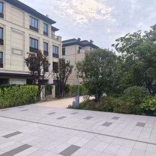 南京 芝麻白与芝麻白搭配铺装，尺寸1200*600