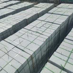 南京 芝麻白1.8公分火烧300*600地铺，清仓大甩卖