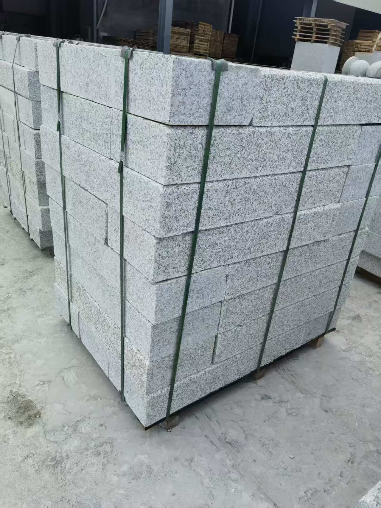 南京 芙蓉白火烧两面路沿石