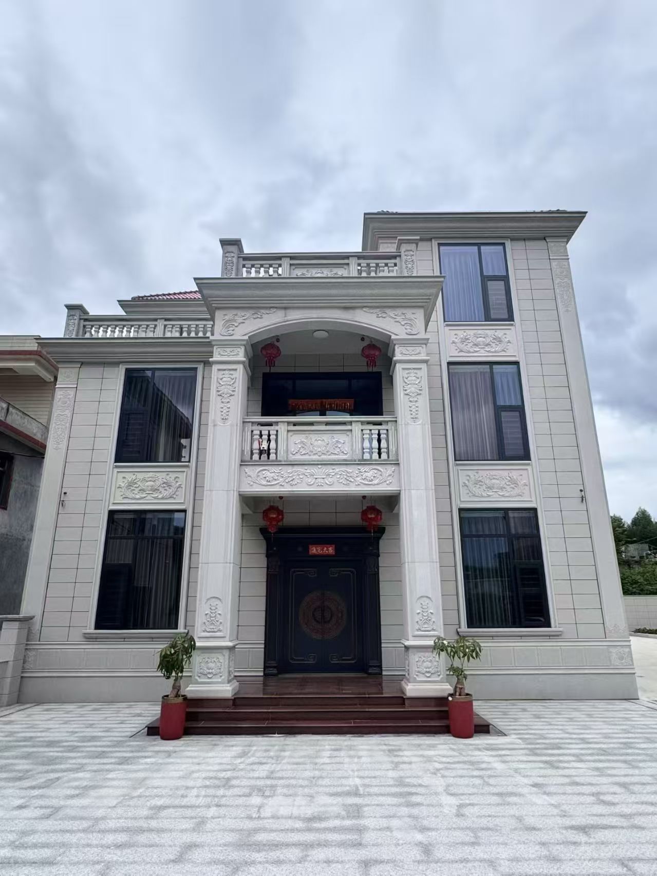 南京 芝麻白石材别墅干挂案例展示