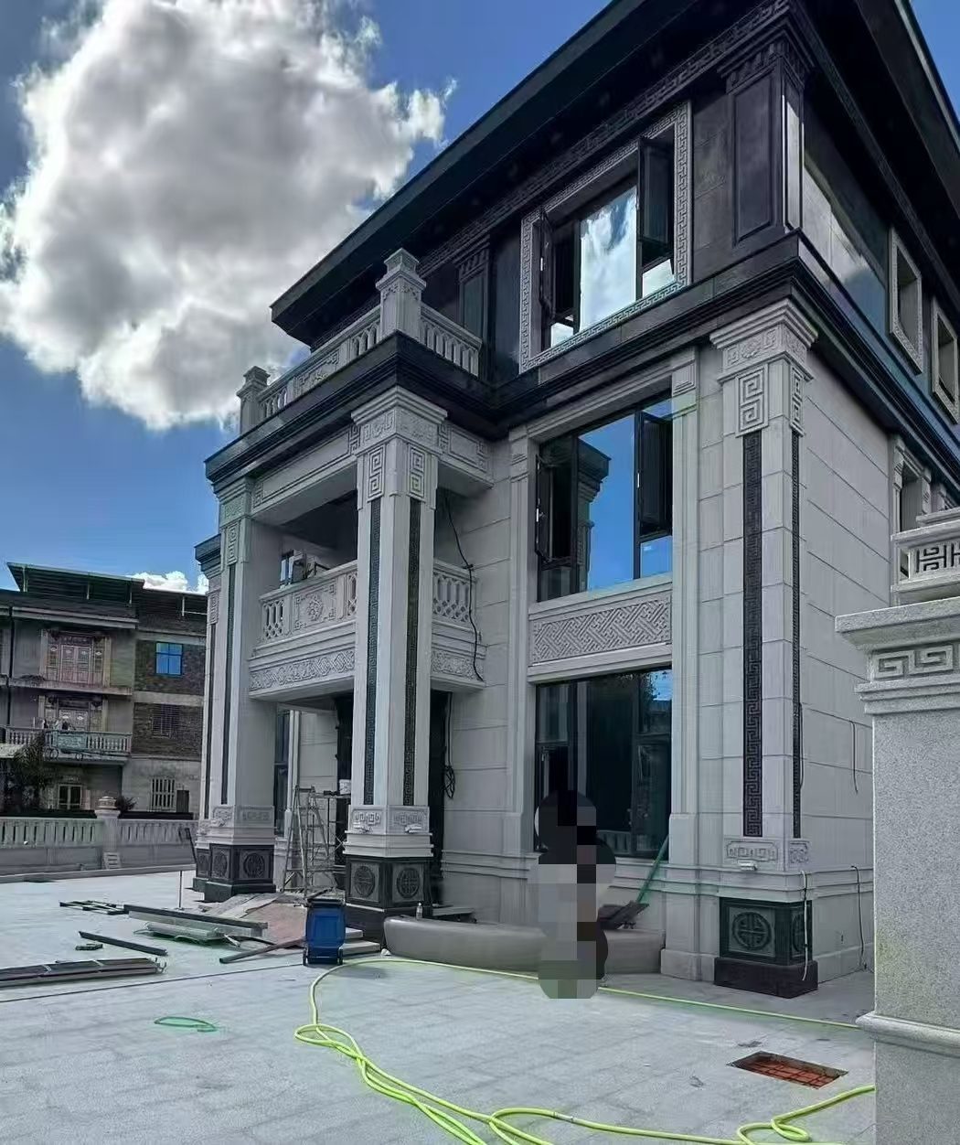 南京 别墅干挂，芝麻白与芝麻黑完美配合