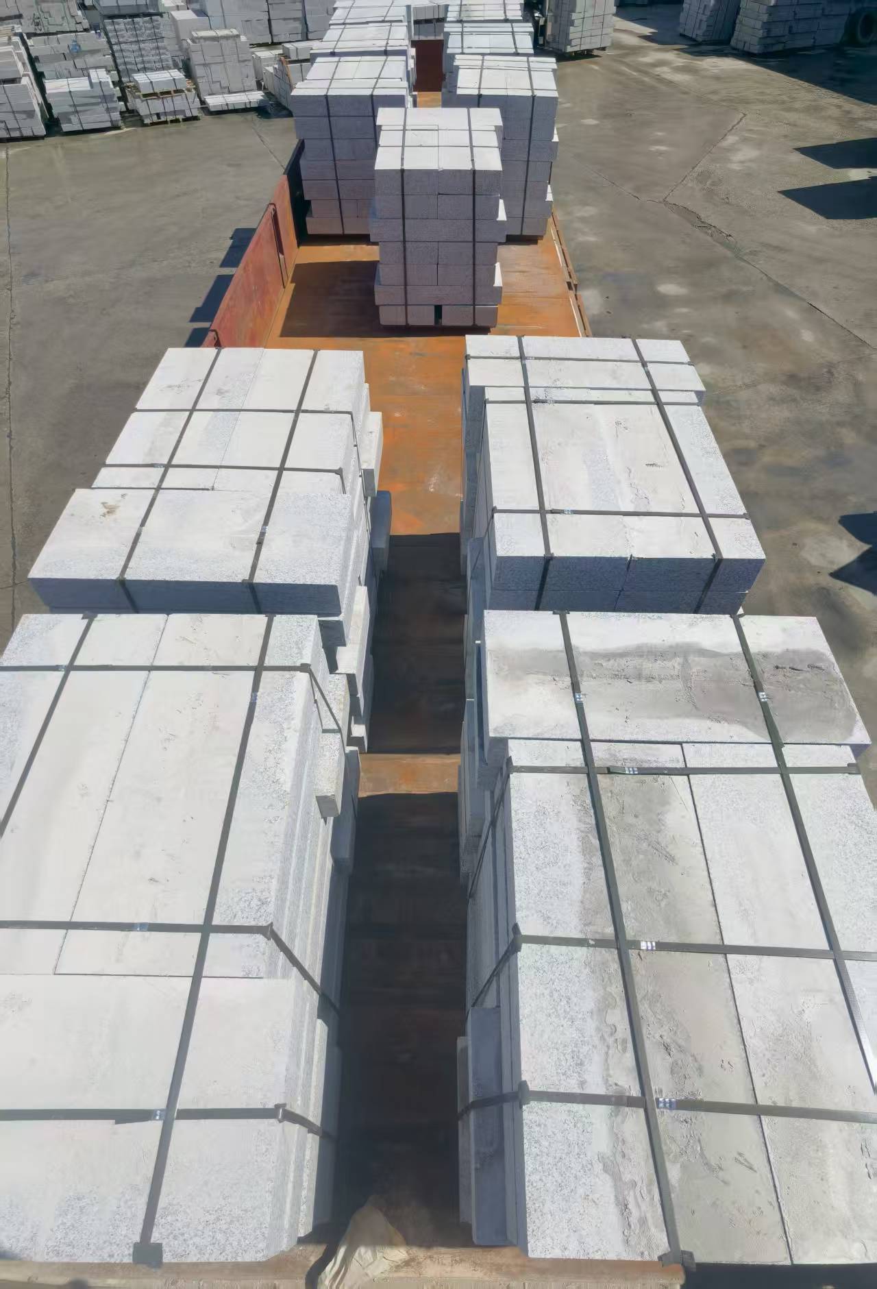 南京 路沿石装车出货